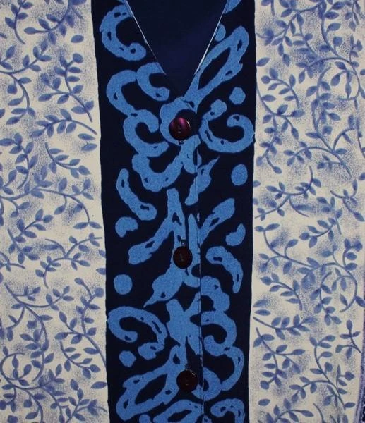 #Blauw shirt T46/48 maar eerder T48 – photo 4